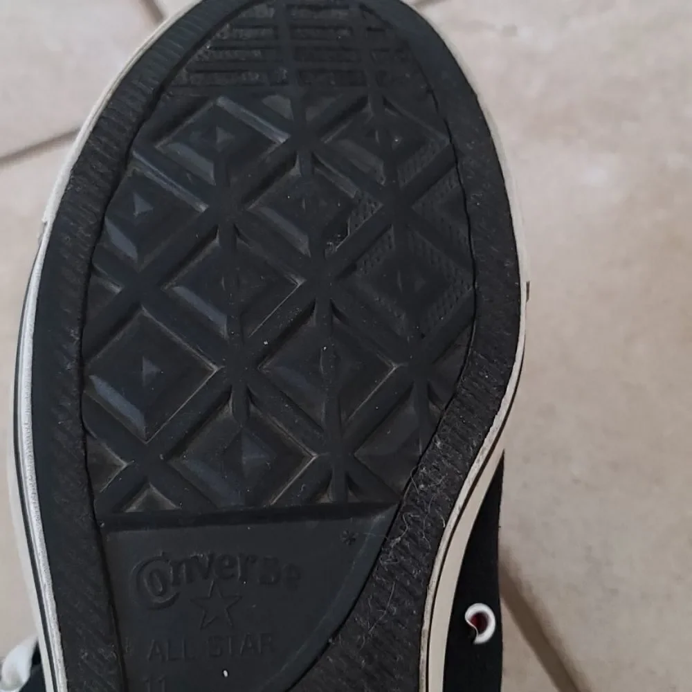 COPY -‎ High top converse size 11